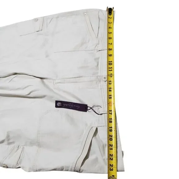 Gloria Vanderbilt Capri Shorts Size 24W Cream Color With Pockets - Picture 5 of 12